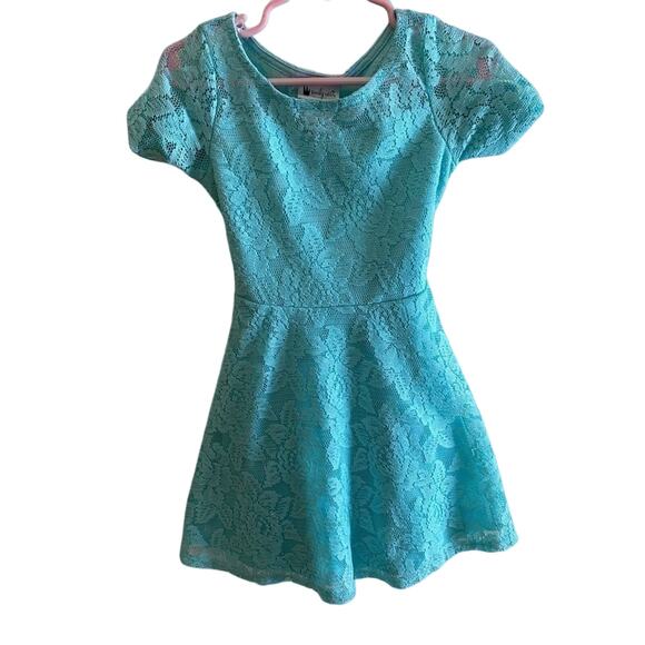 Emily West Sky Blue Lace Short Sleeve Fit & Flare Lined Girl’s Dress size 5 - Picture 1 of 5
